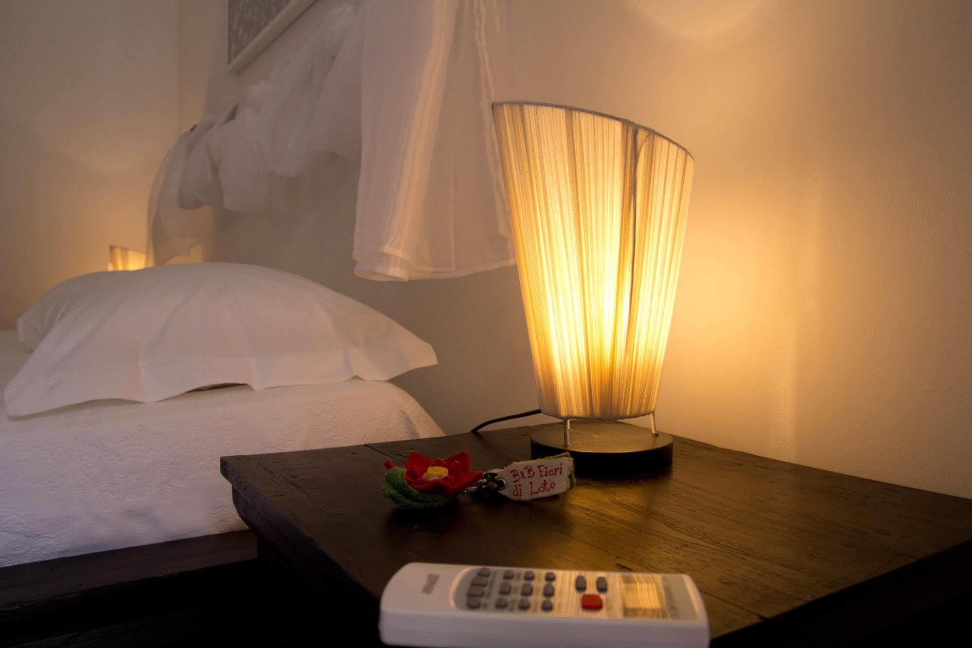 B&B Fiori Di Loto Corigliano d'Otranto Luaran gambar