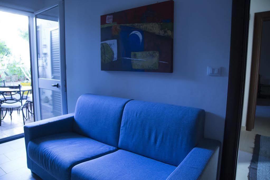 B&B Fiori Di Loto Corigliano d'Otranto Luaran gambar